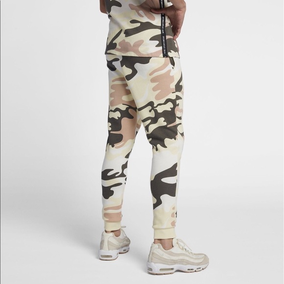 Nike sportswear jogger pants - Picture 2 of 4